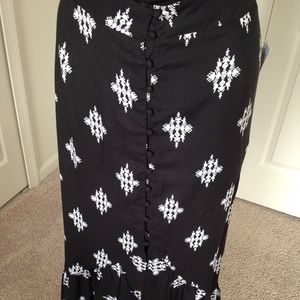 Charlotte Russe black and white skirt